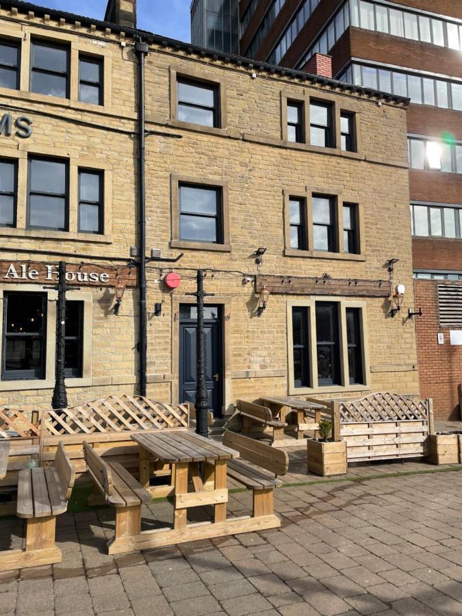 哈德斯菲尔德 Plumbers Arms酒店 外观 照片